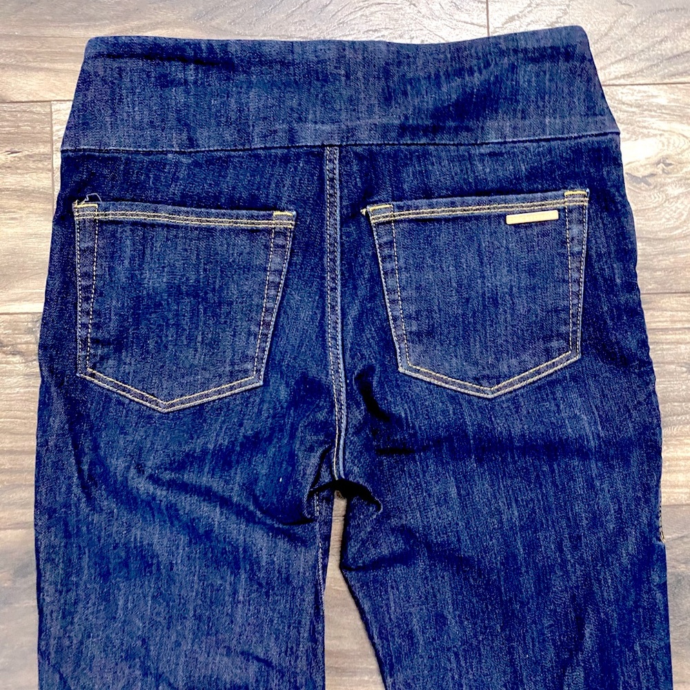 Rock&Republic Pull On Slimming Jeans Size 10